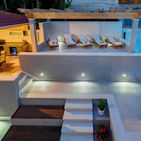 Vidiroti- Luxury 400 M2 Complex Prázdninový dům