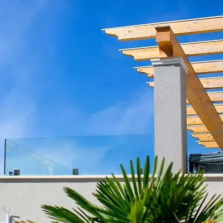 Prázdninový dům Vidiroti- Luxury 400 M2 Complex Lokva Rogoznica