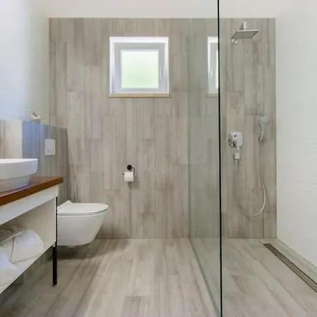 Vidiroti- Luxury 400 M2 Complex * Lokva Rogoznica