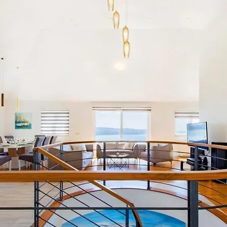 Vidiroti- Luxury 400 M2 Complex * Lokva Rogoznica