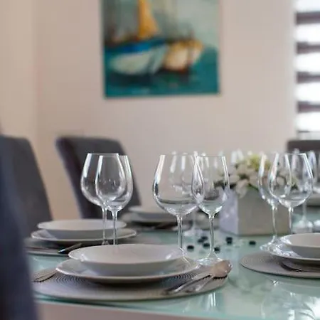 Feriehus Vidiroti- Luxury 400 M2 Complex