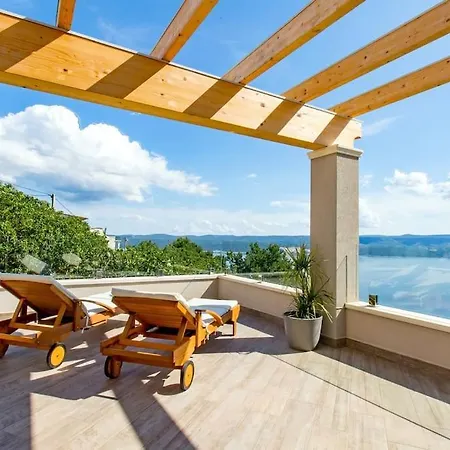 Feriehus Vidiroti- Luxury 400 M2 Complex *